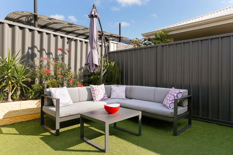 Perth Comfy Stays - Accommodation Australia 8