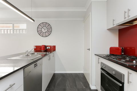 Perth Comfy Stays - Accommodation Australia 15