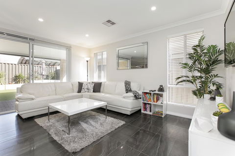 Perth Comfy Stays - Accommodation Australia 2
