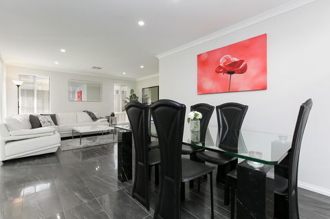 Perth Comfy Stays - Accommodation Australia 19