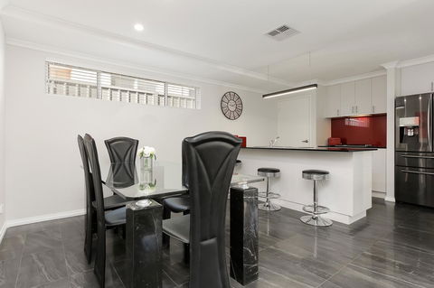 Perth Comfy Stays - Accommodation Australia 22