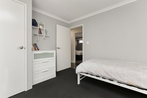 Perth Comfy Stays - Accommodation Australia 33