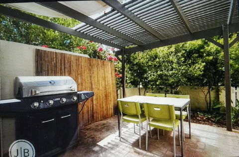 Perth City Retreat - Accommodation Australia 10