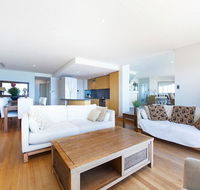 Beachfront Penthouse  Huge Terrace - Accommodation Australia