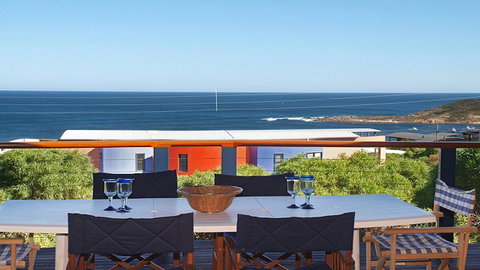 Tru Blu - Enjoy Sweeping 180 Degree Views Of Gracetown In This Modern Family Beach House - Accommodation Australia 8