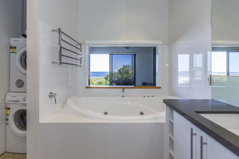 Aquatic Visions - Accommodation Australia 7