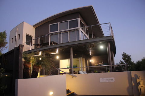 Aquatic Visions - Accommodation Australia 21
