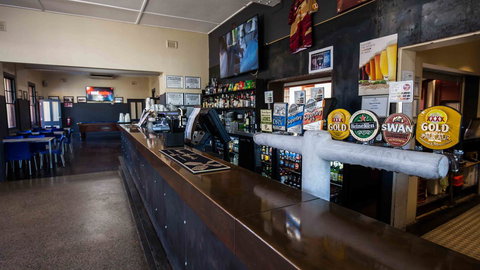 Beadon Bay Hotel - Australia Shopping 14