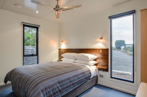 Swansea Beach Chalets - Accommodation Australia 14