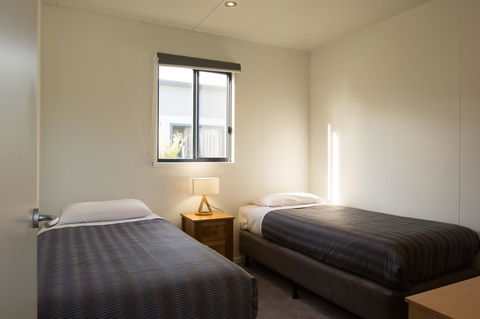 Swansea Beach Chalets - Accommodation Australia 3