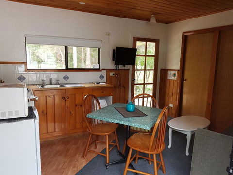 Strahan Retreat Holiday Park - Accommodation Australia 14