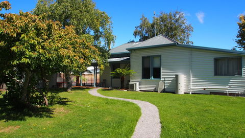 Strahan Retreat Holiday Park - Accommodation Australia 13