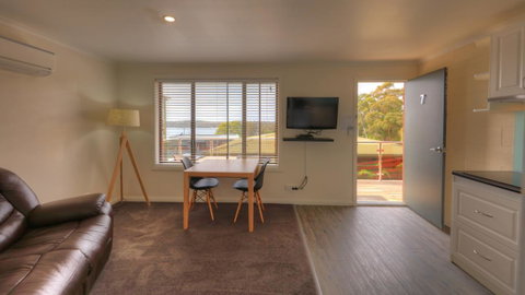Sweetwater Villas - Accommodation Australia 5