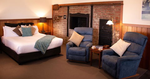 Stanley Hotel & Apartments - Accommodation Australia 1