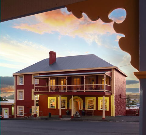Stanley Hotel & Apartments - Accommodation Australia 0