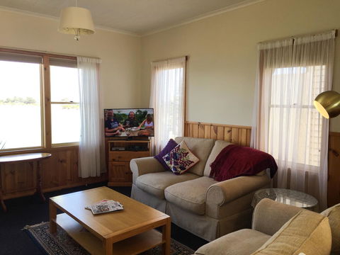 Stanley Hotel & Apartments - Accommodation Australia 22