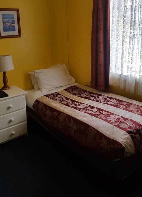 Stanley Hotel & Apartments - Accommodation Australia 33