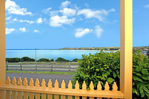 Stanley Hotel & Apartments - Accommodation Australia 40