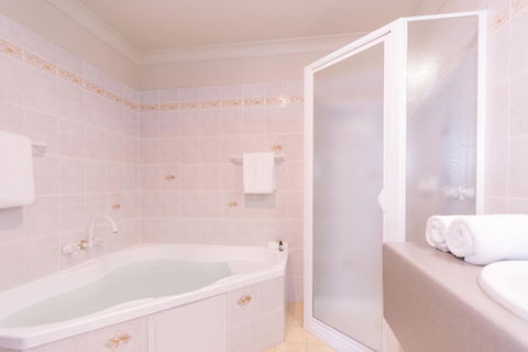 Hadley\'s Orient Hotel - Accommodation Australia 40