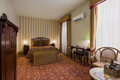 Hadley\'s Orient Hotel - Accommodation Australia 31