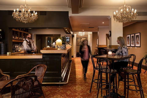 Hadley\'s Orient Hotel - Accommodation Australia 15