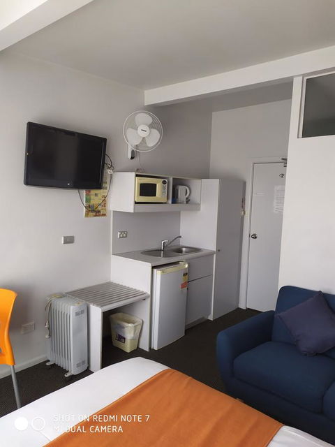 Waterfront Lodge Motel - Accommodation Australia 14