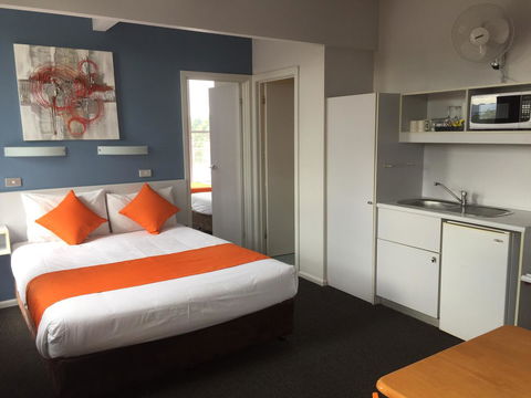 Waterfront Lodge Motel - Accommodation Australia 40
