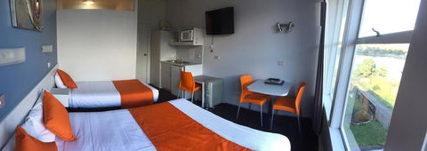 Waterfront Lodge Motel - Accommodation Australia 36