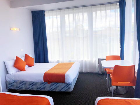 Waterfront Lodge Motel - Accommodation Australia 9