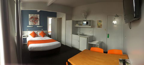 Waterfront Lodge Motel - Accommodation Australia 35