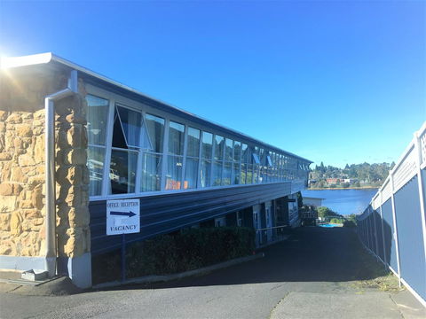Waterfront Lodge Motel - Accommodation Australia 26