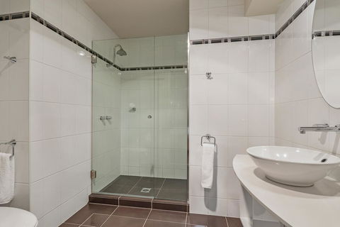 Peppers Seaport Hotel - Accommodation Australia 2