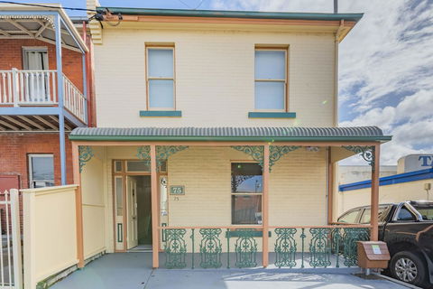 4 Bedroom House - Hobart CBD - Free Parking - Free WIFI - Accommodation Australia 14