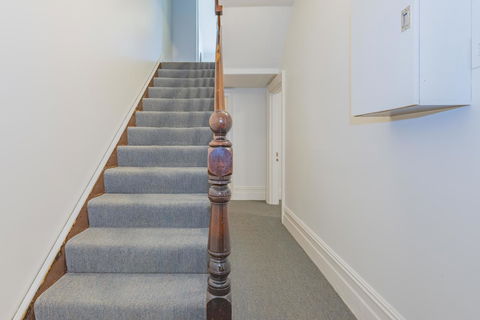 4 Bedroom House - Hobart CBD - Free Parking - Free WIFI - Accommodation Australia 7