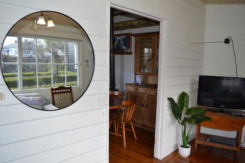The Dragonfly Inn - Accommodation Australia 7