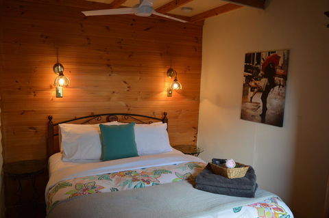 The Dragonfly Inn - Accommodation Australia 6