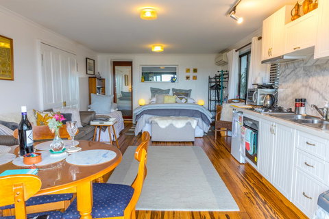 Million Dollar Views - Accommodation Australia 29