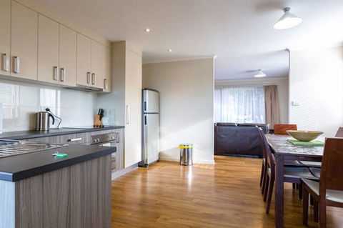 Mirramar House - Accommodation Australia 10