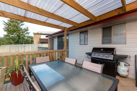 Mirramar House - Accommodation Australia 5