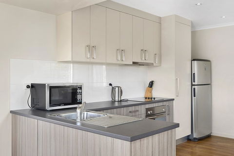 Mirramar House - Accommodation Australia 9
