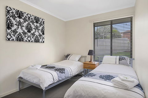 Mirramar House - Accommodation Australia 19
