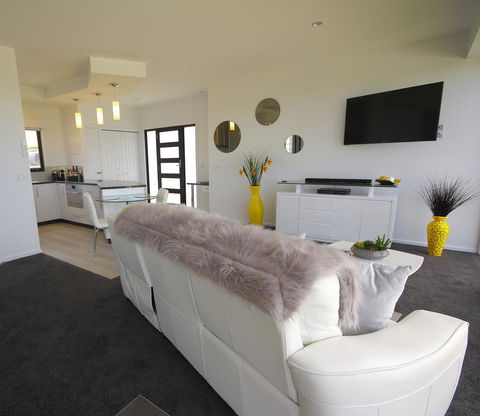 Horizon Deluxe Apartments - Accommodation Australia 2