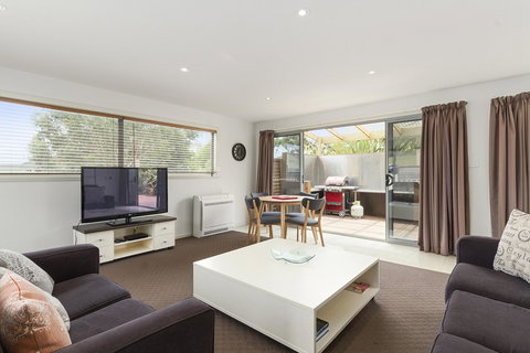 170 Hazards View Drive - Unit 2 - Accommodation Australia 6