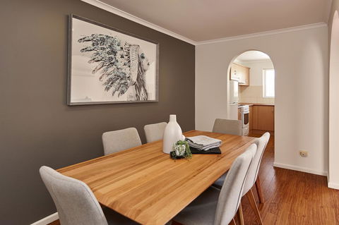 Elphin Serviced Apartments - Accommodation Australia 23