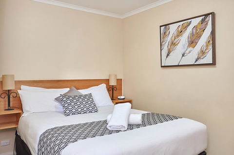 Elphin Serviced Apartments - Accommodation Australia 4
