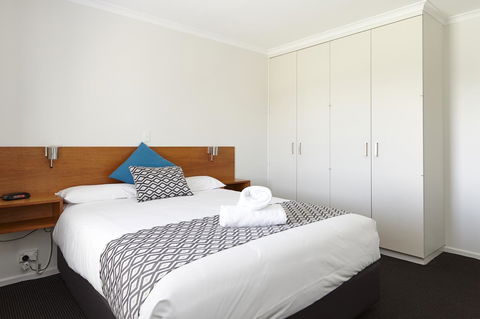 Elphin Serviced Apartments - Accommodation Australia 25