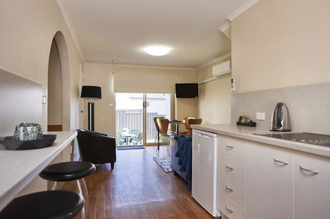 Elphin Serviced Apartments - Accommodation Australia 30