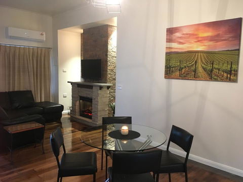 Apartment 5ive - Accommodation Australia 15