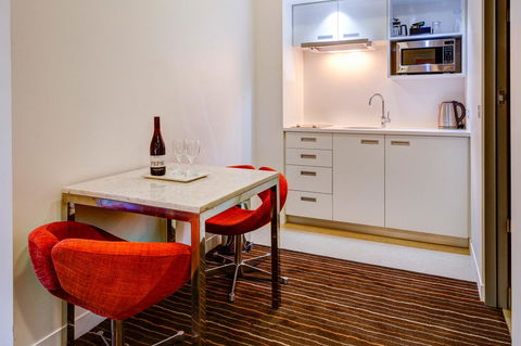 Mantra Charles Hotel - Accommodation Australia 20