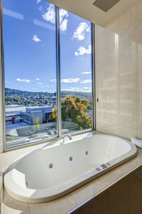Mantra Charles Hotel - Accommodation Australia 2